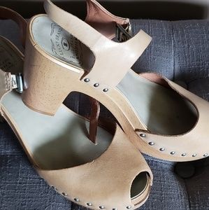 Lucky brand women's sandals